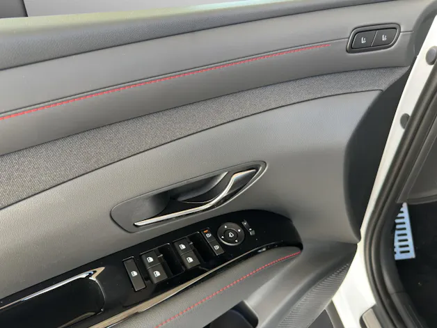 HYUNDAI Tucson 1.6 T-GDi HEV N-Line Sunroof 4WD MY27