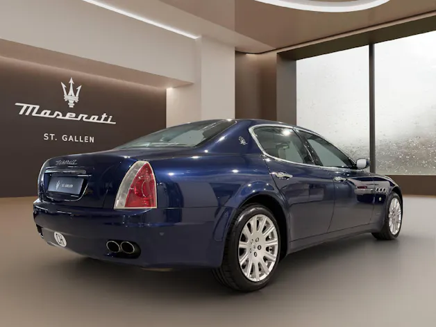 MASERATI Quattroporte 4.2 V8