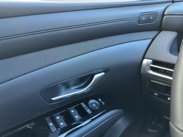 HYUNDAI Tucson 1.6 T-GDi HEV Vertex Sunroof Swiss Edition 4WD MY27