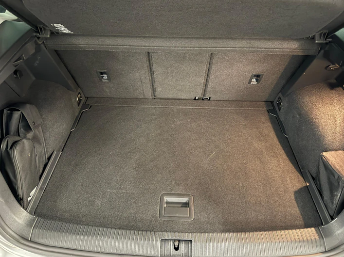Fahrzeugbild VW GOLF