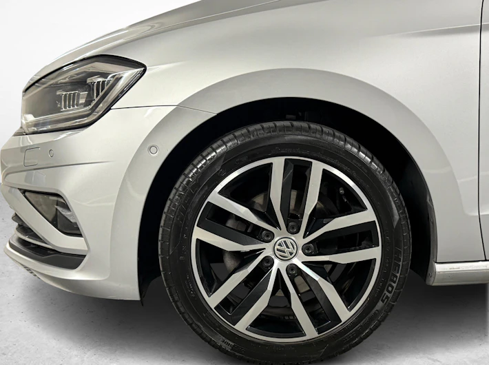 Fahrzeugbild VW GOLF