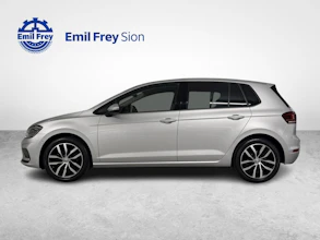 https://vehicle.imgix.net/4500836/872fc317-87ec-4041-9d4a-2e9b163bcb73.jpg