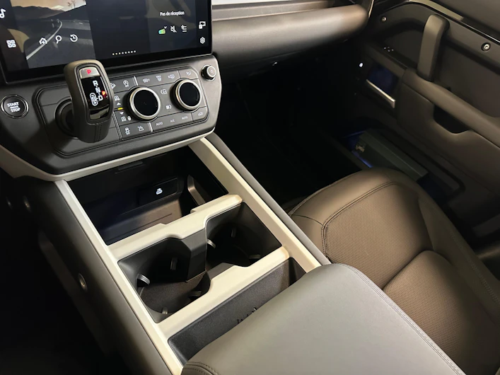 Fahrzeugbild LAND ROVER DEFENDER