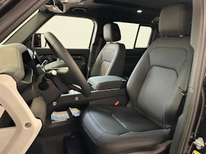 Fahrzeugbild LAND ROVER Defender 110 3.0 D I6 250 X-Dynamic SE
