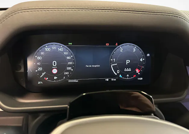 Land Rover Defender 110 3.0 D I6 250 X-Dynamic SE