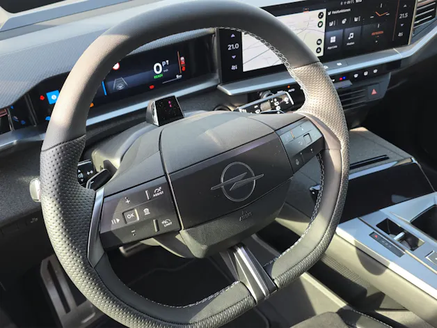 OPEL Grandland-e Ultimate AWD