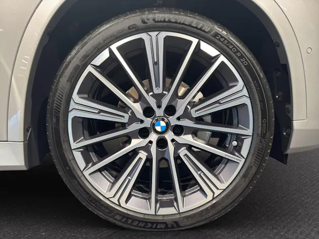 BMW iX1 U11 20 eDrive
