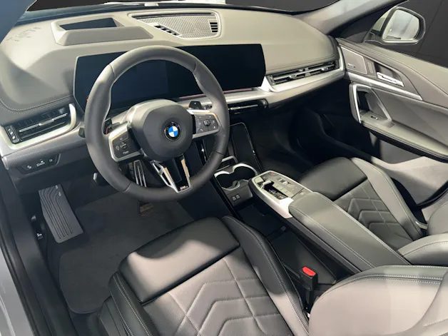BMW X1 U11 20i sDrive paddles