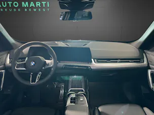 BMW X1 U11 20i sDrive paddles