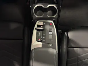 BMW X1 U11 20i sDrive paddles