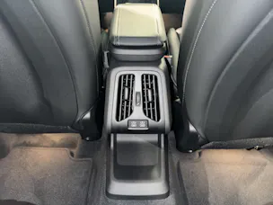 BMW X1 U11 20i sDrive paddles
