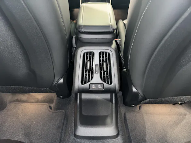 BMW X1 U11 20i sDrive paddles