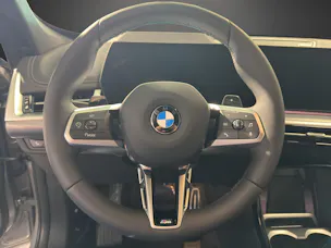 BMW X1 U11 20i sDrive paddles