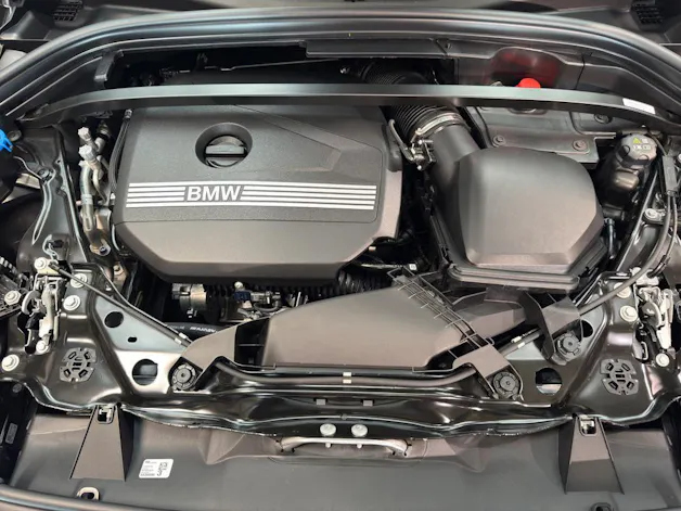 BMW X1 U11 20i sDrive paddles