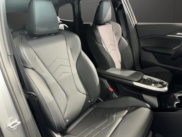 BMW X1 U11 20i sDrive paddles