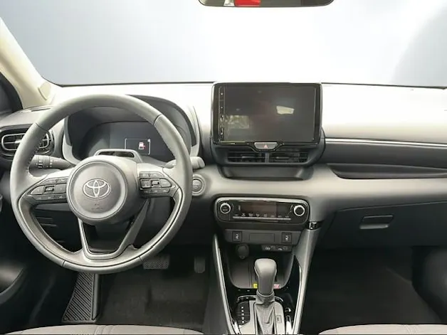 Toyota Yaris 1.5 VVT-i HSD Trend