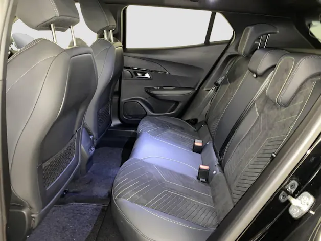 PEUGEOT 2008 1.2 Hybrid 145 GT Exclusive