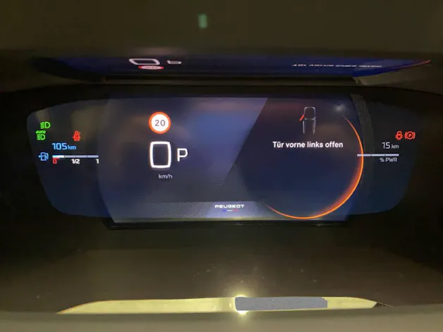 PEUGEOT 2008 1.2 Hybrid 145 GT Exclusive