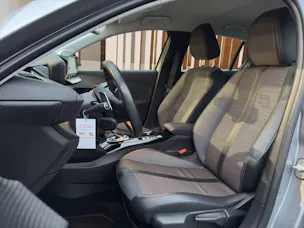 PEUGEOT 208 1.2 PureTech 130 Allure