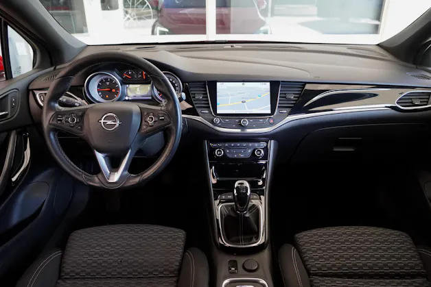 OPEL Astra 1.4i Turbo Dynamic