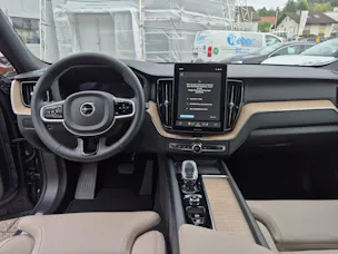 VOLVO XC60 2.0 T8 TE Ultra Dark eAWD