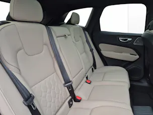 VOLVO XC60 2.0 T8 TE Ultra Dark eAWD
