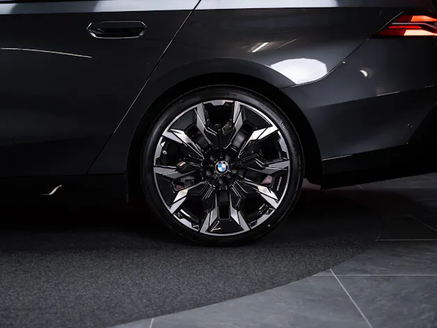 BMW 540d xDrive M Sport / 360°Kamera / Bowers&Wilkins / HeadUp