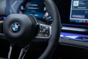 BMW 540d xDrive M Sport / Standheizung / 360°Kamera / Bowers&Wilkins / HeadUp