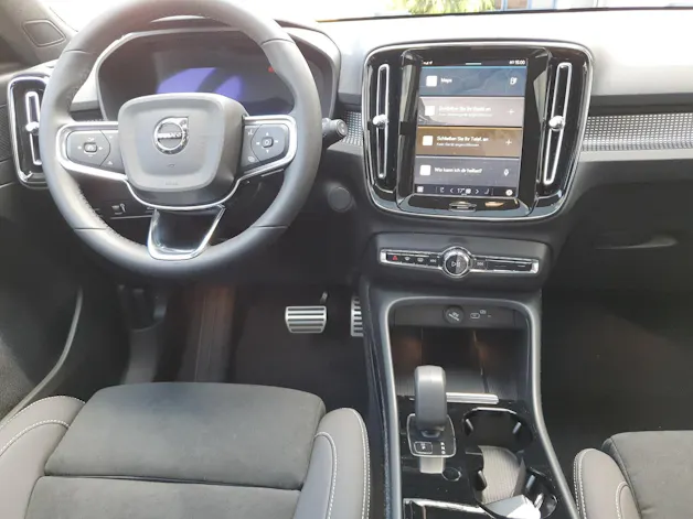 VOLVO XC40 P6 Pro