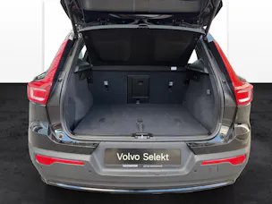 VOLVO XC40 2.0 B3 MH Plus Dark