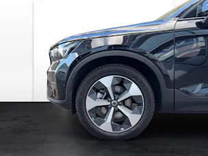 VOLVO XC40 2.0 B3 MH Plus Dark