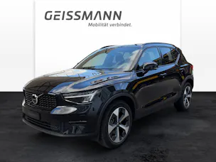 VOLVO XC40 2.0 B3 MH Plus Dark