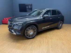 MERCEDES-BENZ GLC 220 d 4M - DISTRONIC / Head-Up Display / 360 Grad Kamera