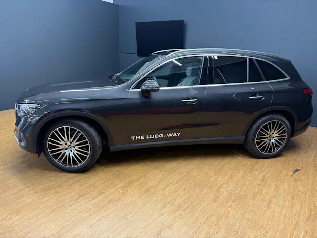 MERCEDES-BENZ GLC 220 d 4M - DISTRONIC / Head-Up Display / 360 Grad Kamera