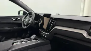 VOLVO XC60 2.0 T8 TE Ultra Dark eAWD