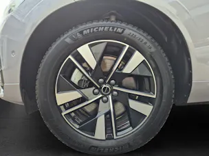 VOLVO XC60 2.0 T8 TE Plus Dark eAWD