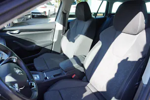 SKODA Octavia Combi 2.0 TDI DSG Ambition 4x4