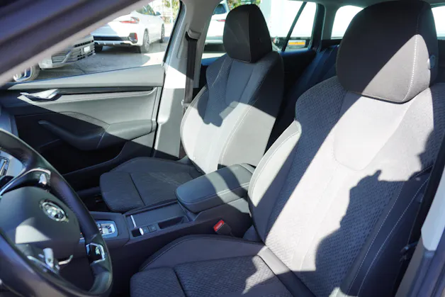 SKODA Octavia Combi 2.0 TDI DSG Ambition 4x4