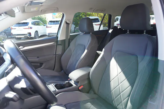 VW Golf Variant 2.0 TDI Life DSG 4Motion
