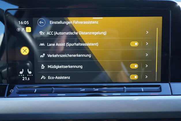 VW Golf Variant 2.0 TDI Life DSG 4Motion
