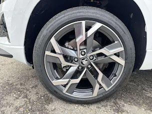 SKODA Karoq 2.0 TSi SportLine 4x4 DSG-Automat