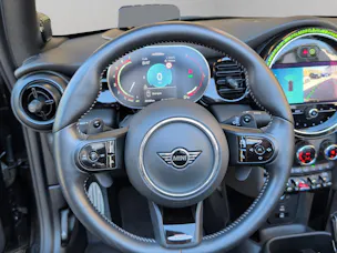MINI Cooper John Cooper Works Cabriolet Steptronic