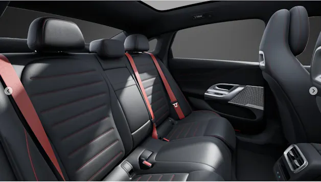 MERCEDES-BENZ C 400 94 kWh 4Matic