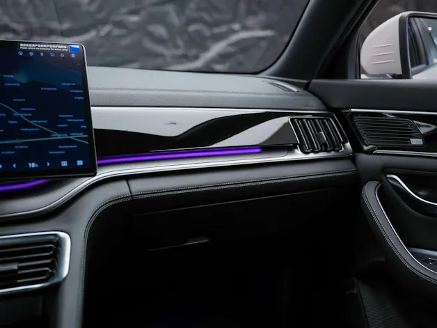 BYD Seal U DM-i Design AWD *SOFORT Verfügbar*Werksgarantie*Lenkradheizung*Sitzbelüftung*360° Kamera*