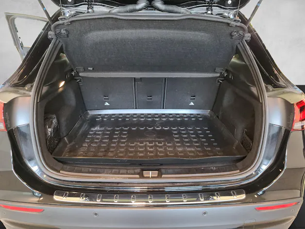 MERCEDES-BENZ GLA 250 4M AMG H247