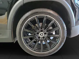 MERCEDES-BENZ GLA 250 4M AMG H247