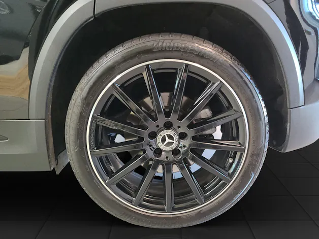 MERCEDES-BENZ GLA 250 4M AMG H247