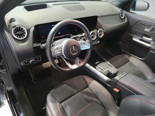 MERCEDES-BENZ GLA 250 4M AMG H247