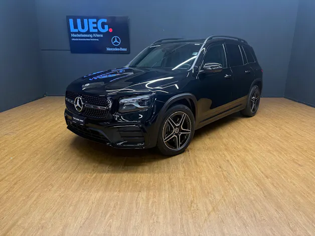 MERCEDES-BENZ GLB 220 d 4M - AMG / DISTRONIC / 360 Grad Kamera / Head-Up Display