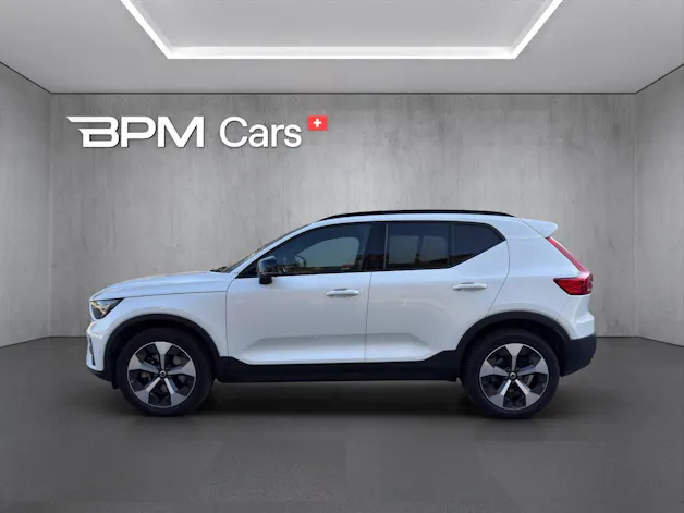 VOLVO XC40 2.0 B3 MH Plus Dark